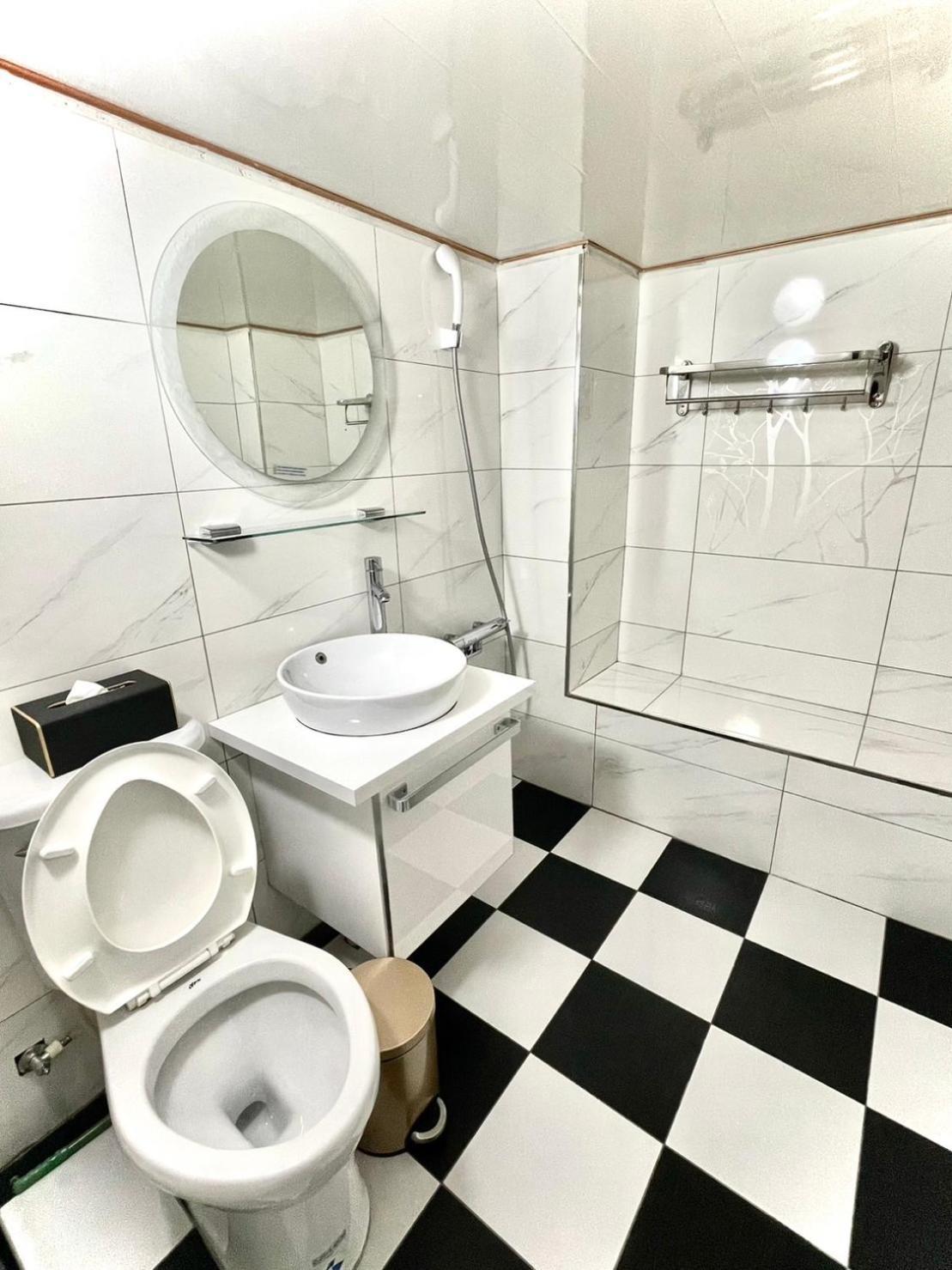 Wayu House Hotel Dawu Bagian luar foto