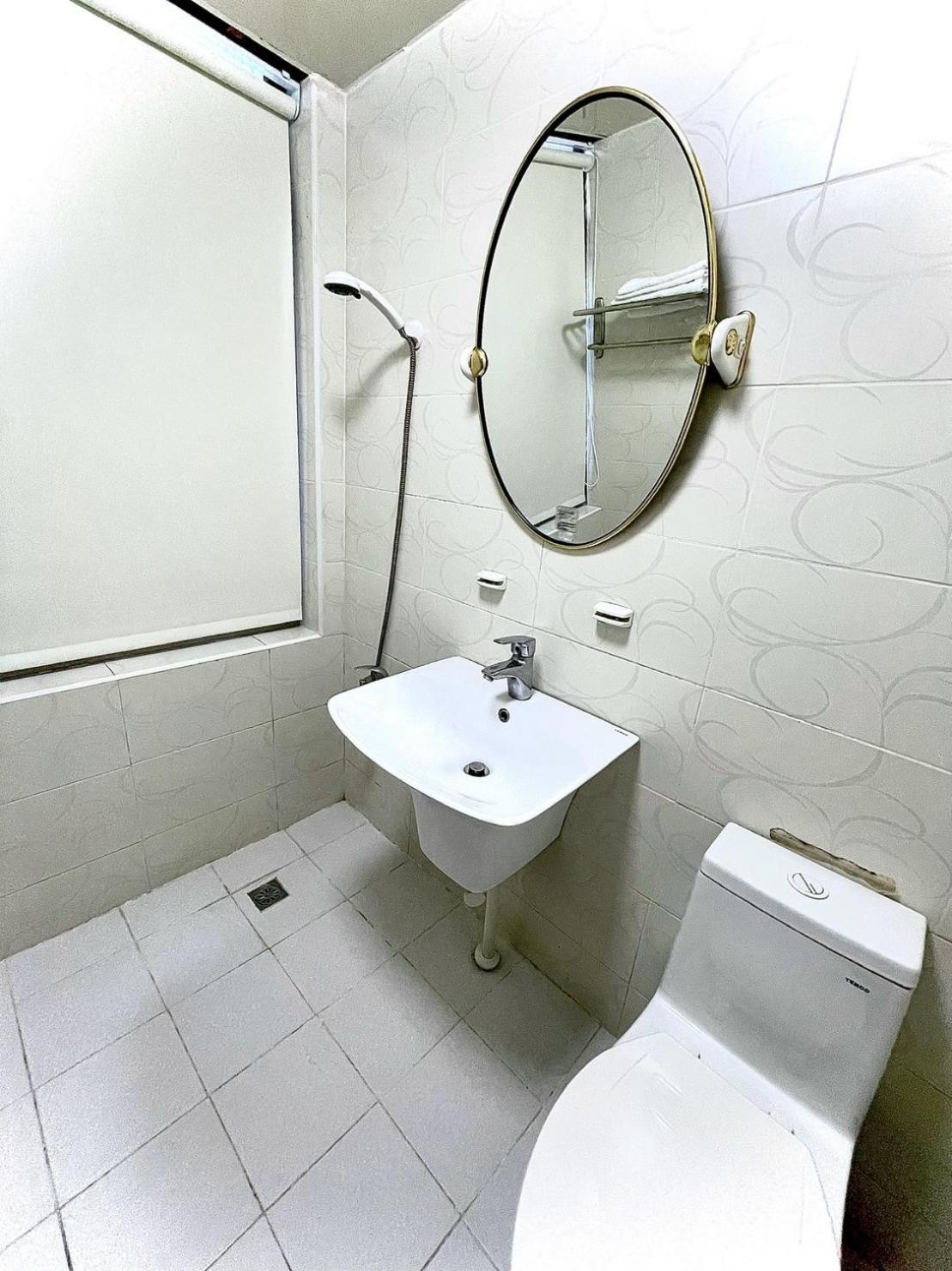 Wayu House Hotel Dawu Bagian luar foto