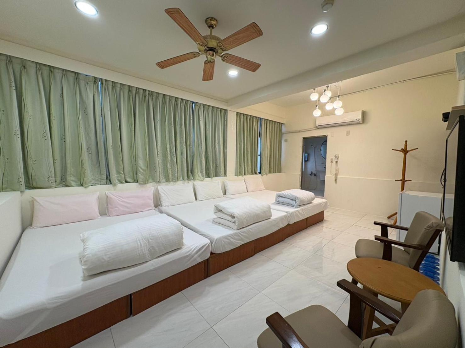 Wayu House Hotel Dawu Bagian luar foto
