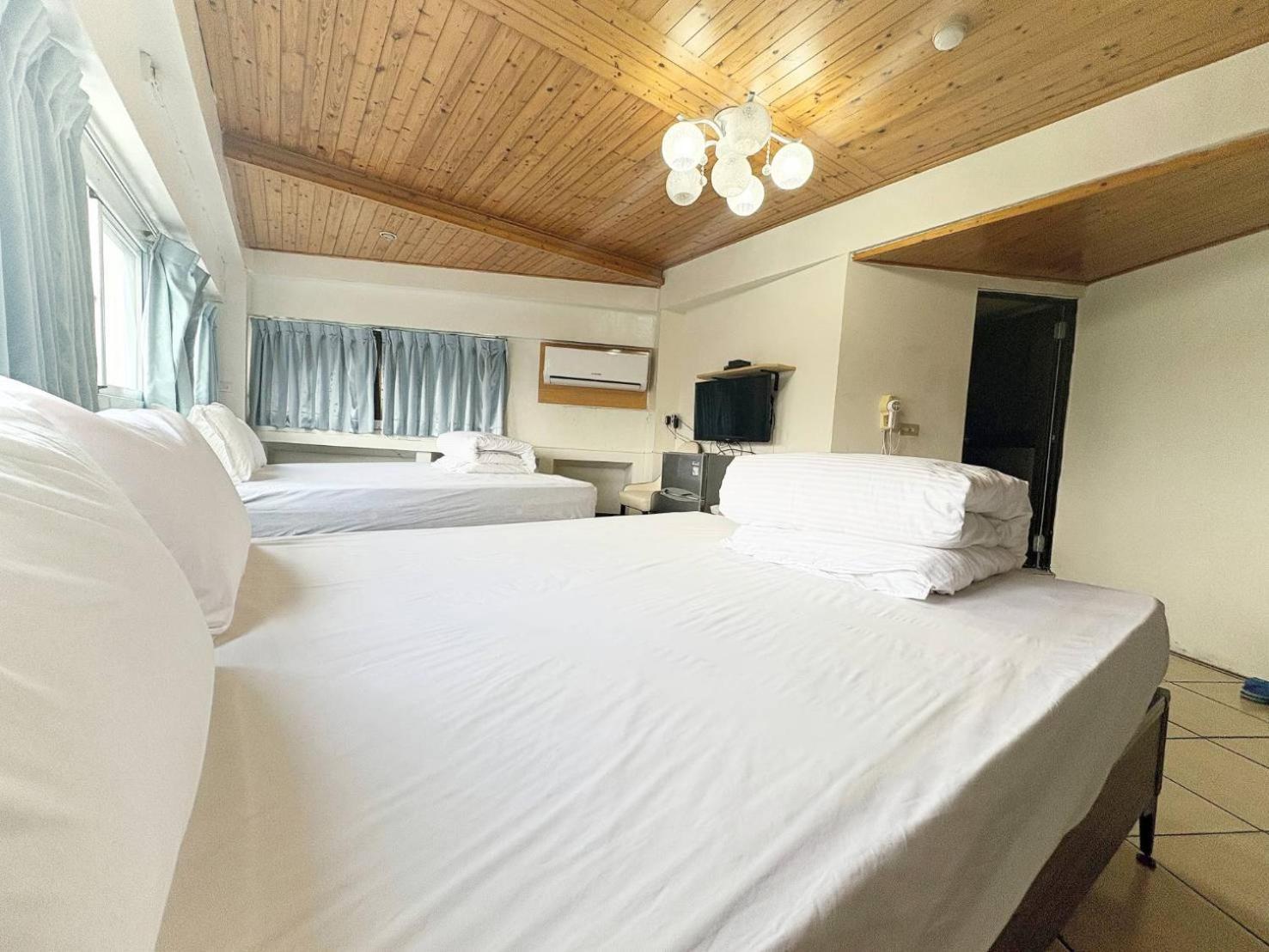 Wayu House Hotel Dawu Bagian luar foto